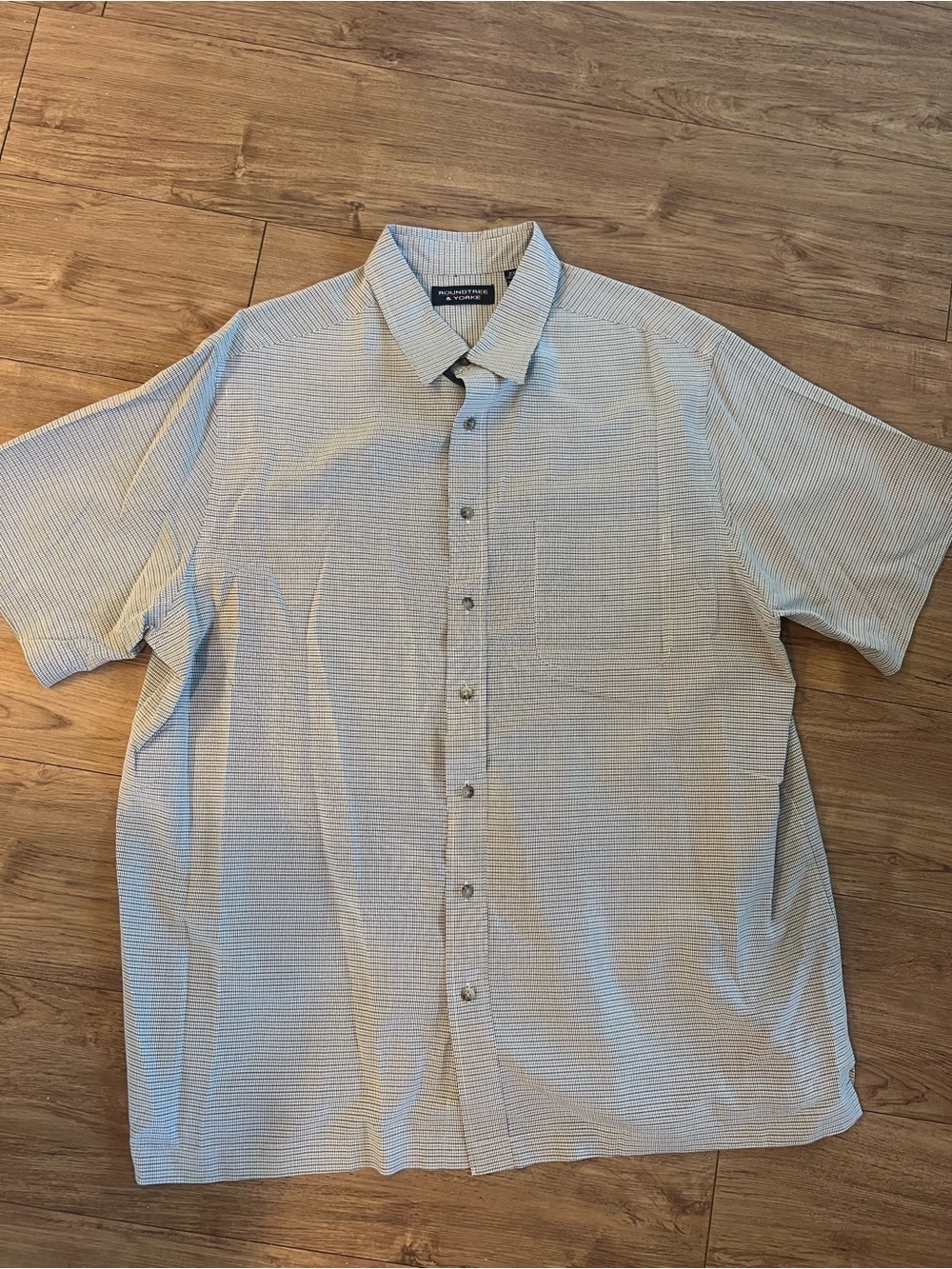 Men’s Roundtree & Yorke Short-Sleeve Button-Up Shirt Gray Brown Navy 2XT Work